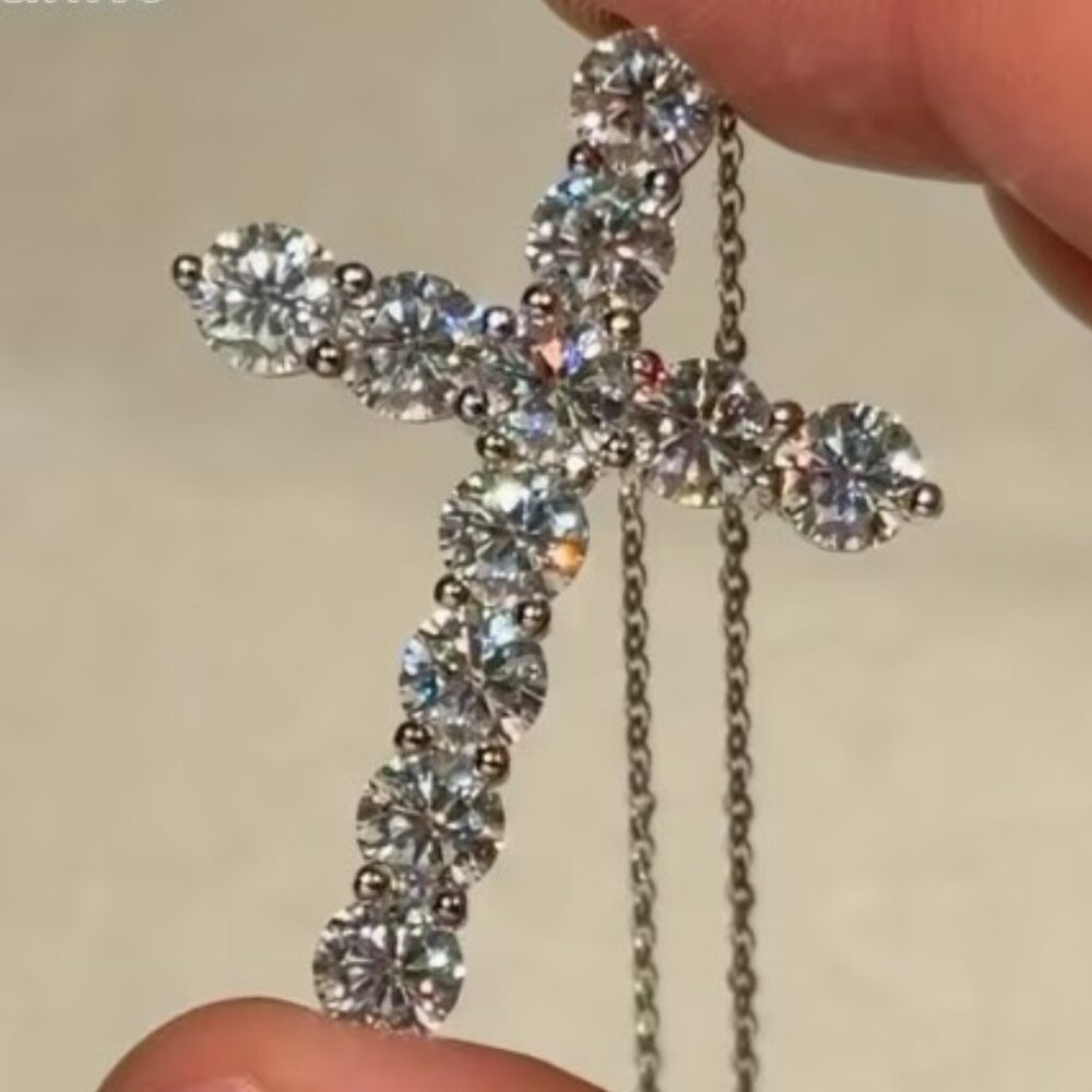 ๐1.1Ctw Moissanite 18K Gold Plated Jesus Cross Pendant Necklace GRA Certificate - Picture 5 of 12